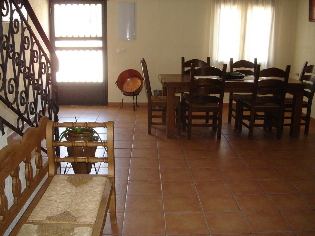 Apartamentos Serrano Ribatajada Exterior foto